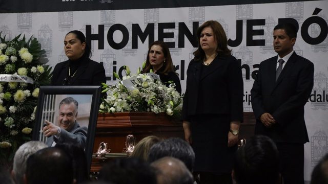 Rinden homenaje póstumo a Carlos Chacón Quintana