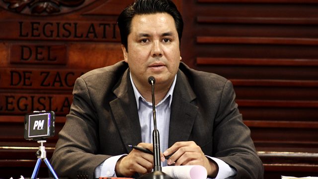 Omar Carrera3