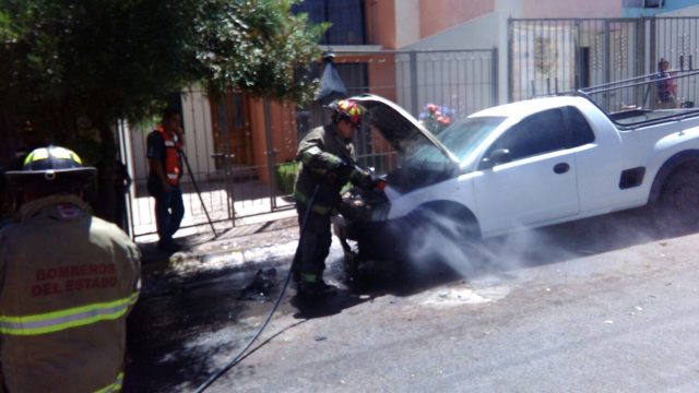 Incendio camioneta