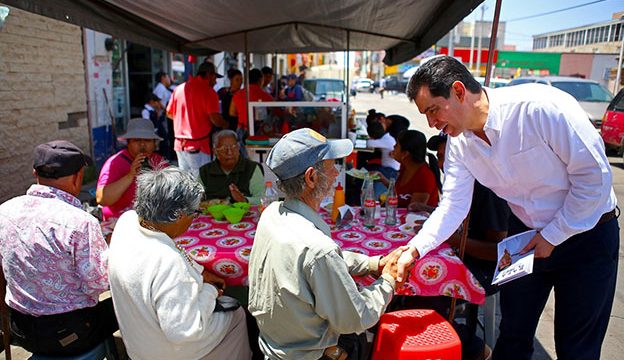 LA SOCIEDAD SE SIENTE AGRAVIADA PORQUE LOS POLÍTICOS CORRUPTOS NO RECIBEN CASTIGO RAFA FLORES_01