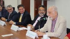 La tecnología es parte de un fenómeno social en el que concurren muchos actores, entre ellos las universidades, los gobiernos y la sociedad civil, destacaron representantes de instituciones de educación superior y centros de investigación, durante la presentación del seminario internacional “Opciones y desafíos en México para las Instituciones de Educación Superior ante la sociedad digital”. (Foto: Anayansin Insunza/FCCyT.)