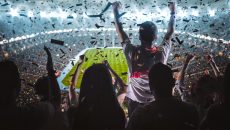 En la actualidad no existe un bloque académico o una teoría que abarque todo el estudio del fenómeno del Mundial de futbol. Hay teorías del entretenimiento, del espectáculo, de la mercadotecnia y del uso político que lo abordan, pero lo hacen de manera aislada, siendo los estudios culturales los que más lo han examinado desde diversas perspectivas. (Foto: Shutterstock.)