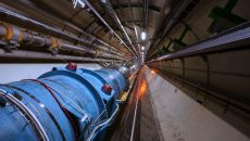Imagen del Gran Colisionador de Hadrones (LHC, sus siglas en inglés), de la Organización Europea para la Investigación Nuclear, tomada el 25 de julio de 2018, día en que le inyectaron átomos de plomo que contenían solo un electrón, un nuevo experimento realizado en el LHC. (Imagen: Maximilien Brice/Julien Ordan/CERN.)