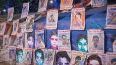 Una encuesta realizada por la investigadora Anna María Fernández Poncela, de la Universidad Autónoma Metropolitana Unidad Xochimilco, sobre la percepción del movimiento social por el caso Ayotzinapa, encontró que la mayoría de la población consultada (73.7%) consideró a este movimiento como honesto, mientras 19.4% no lo creyó así, 6.9% no supo qué opinar al respecto; fueron las y los jóvenes los que pensaron más en su honestidad. (Foto: Shutterstock.)