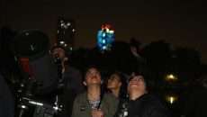 La observación astronómica es una de las actividades que más atrae la atención del público en la Noche de las Estrellas (Fotos: Elizabeth Ruiz Jaimes/AMC.)