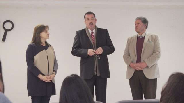 El Comisionado Presidente Samuel Montoya Álvarez con los Comisionados Julieta del Río Venegas y Antonio de la Torre Dueñas.
