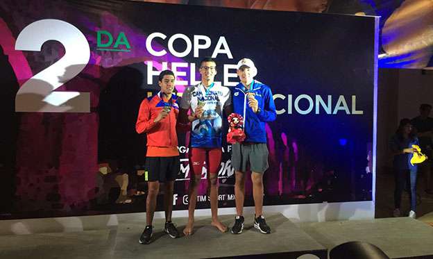 Plata para Axxel Salgado