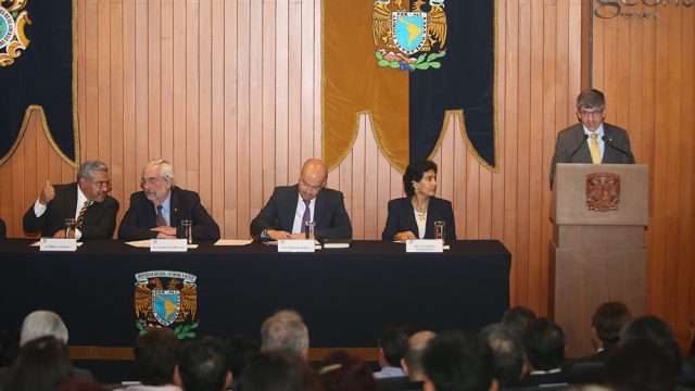 El director del Instituto de Geofísica, Hugo Delgado Granados, miembro de la AMC, señaló que un país sólo puede ser independiente si tiene ciencia propia y para ello se requiere inversión. (Fotos: Elizabeth Ruiz Jaimes/AMC.)