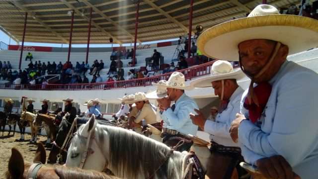 TRES REGALOS, 380 PUNTOS EN LA INAUGURAL