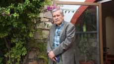 Doctor Everardo López Romero, investigador del Departamento de Biología de la UG y miembro de la Academia Mexicana de Ciencias, ha dedicado cuatro décadas a buscar moléculas o proteínas antigénicas que puedan servir como un blanco para el diseño de drogas antimicrobianas. (Foto: Luz Olivia Badillo/AMC.)