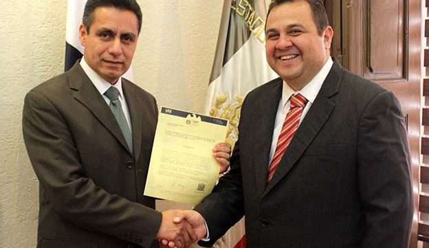 05 Recibe Roberto Nava nombramiento como director de la Unidad Académica de Medicina Humana y Ciencias de la Salud