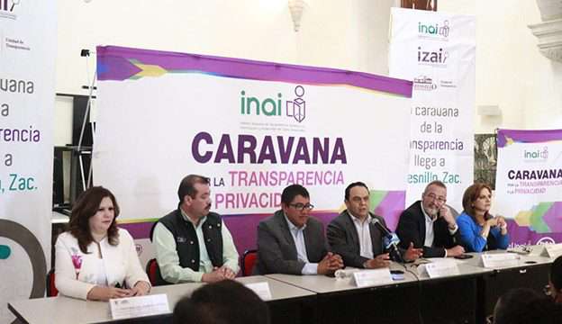 Los Comisionados del INAI y el IZAI con el Presidente Municipal Saúl Monreal en Fresnillo