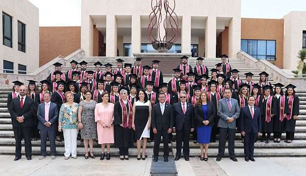 Egresa primera generación de la Maestría en Derecho Civil